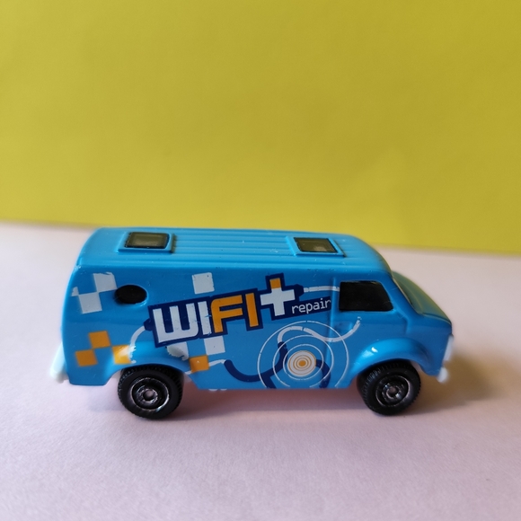 Matchbox Blue 2006 Chevy Van WiFi Repair Made in Thailand MB709 E41 - Picture 1 of 6